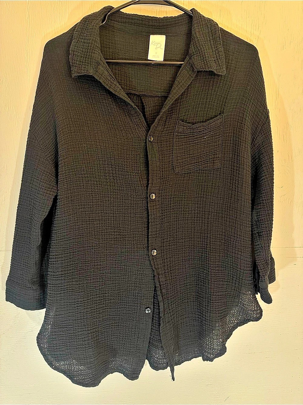 Kona Sol Gauze Button Down Black Size Small